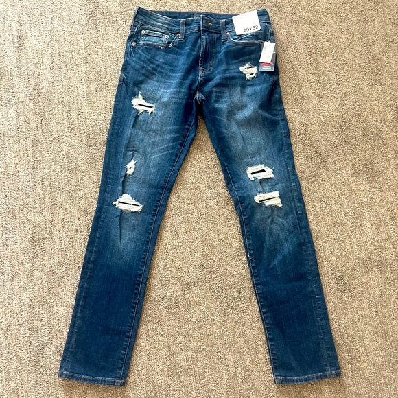 Aero Slim Perfomance Denim 29 X 32 NWT distressed - Picture 1 of 6
